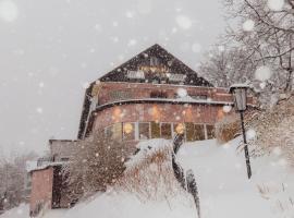 Fernblick，位于韦希瑟尔山麓圣科罗纳的酒店