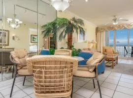 Island Royale 404 condo