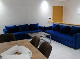 Apartment chakira family only，位于丹吉尔的酒店