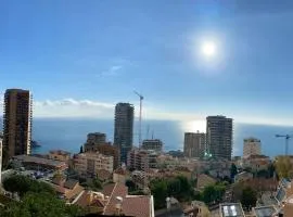 Monte Carlo border sea view sunny terrace