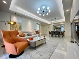 SKY 31 Luxurious Condominium