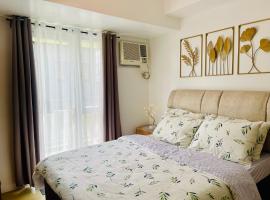 Studio Unit with Balcony at Centrio Towers beside Ayala Mall Downtown CDO，位于卡加盐德奥罗的公寓