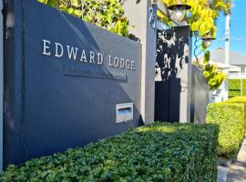 Edward Lodge New Fam，位于布里斯班新农场公园附近的酒店