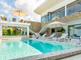 Luxury 5 bedroom oceanview villa in Bophut with Staff，位于苏梅岛的酒店