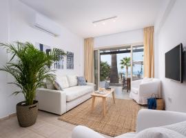 Kyma I - Beachfront Residence At Latsi，位于波利斯的酒店