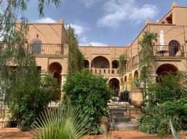 RIAD CHANT D'ETOILES tadighoust，位于El Hara的民宿