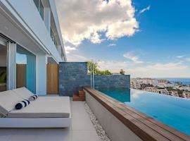 Luxury triplex + pool, jacuzzi - SissiPark Azul，位于阿坎提拉德洛斯基的酒店