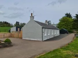 Bruxie Holiday Cottages - River Cottage