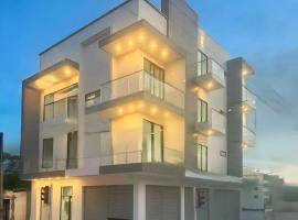 EDIFICIO BUENOS AIRES Apartamento Amoblado 2 Habitaciones，位于辛塞莱霍的酒店