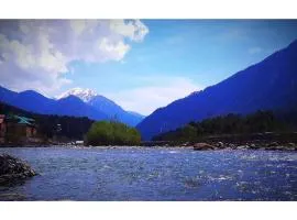 Snow Peak Guest House, Pahalgam