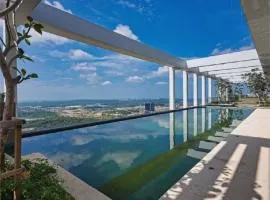 Iskandar Residences 2BR 5pax 5 mins Legoland Wi-Fi Sky Pool 360