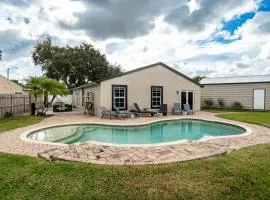 Royal Equestrian Haven a Luxury Paradise Escape with Pool