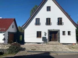 Schöne Ferienwohnung im Landhaus