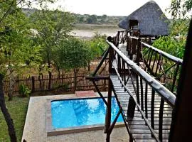 Bona Ngwenya Lodge & Safaris