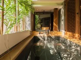 Luxury hanok with private bathtub - SW09