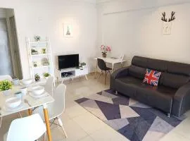 Georgetown, Up to 6 Pax, 3 Bedrooms, 1 Car Park by Star Home