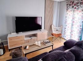 APARTAMENTO TURISTICO EL CANALIZO，位于坎德拉里奥的酒店