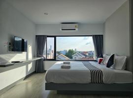 โรงแรมแอเรียเพลส สาทร (AREA Place)，位于琼龙西的酒店