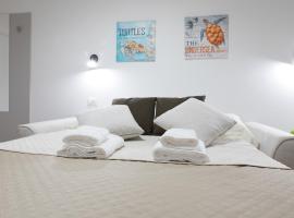 Incantevole Loft - Centro Storico- Wi-Fi- Ad un passo da tutto，位于泰拉奇纳的自助式住宿