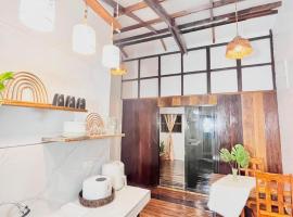 Precious Homestay (Deluxe Room)，位于Burgos的公寓