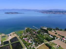 Trasimeno Glamping Resort，位于马焦内的带热水浴缸的酒店