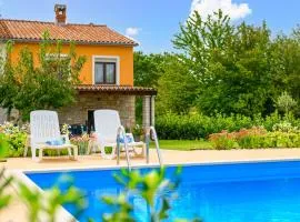 Holiday Apartment Ariella