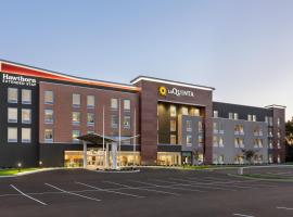 Hawthorn Extended Stay by Wyndham Mount Laurel Moorestown，位于劳雷尔山的酒店