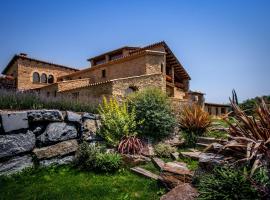 艾丝坦卡拉宝乡村民宿 - 仅限成年人，位于Malla的酒店