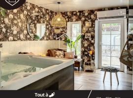 La Romantique des Rois # Jacuzzi # Sauna，位于杜尔当的带热水浴缸的酒店