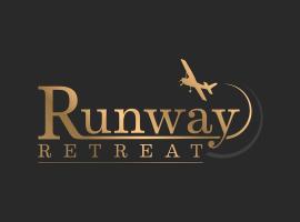 Runway Retreat，位于Carrickmore的酒店