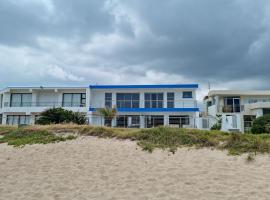 Antilles On The Beach, Sleeps 12, 6 Bedroom villa!，位于戈登湾的酒店