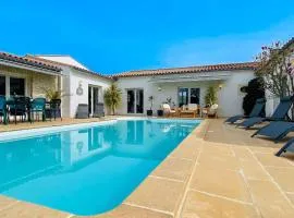 Magnifique villa avec piscine et billard