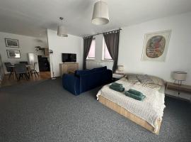 Apartament Oksford，位于Okszów的酒店