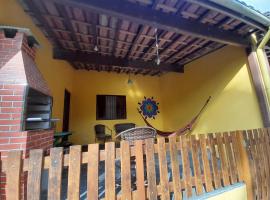 Mandala casa 3 dorms cond fech piscina churrasqueira，位于博西坎加的别墅