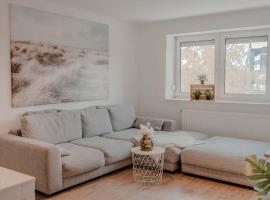 Apartment mit Küche, Arbeitsplatz und XXL Sofa，位于诺伊斯的酒店