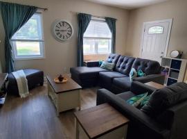 Flushing Centennial Farmhouse，位于弗林特的酒店