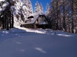 苏木斯卡维奇1号公寓式酒店