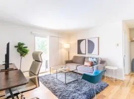 Fremont 1br w parking balcony nr groceries SFO-1508