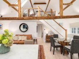 Converted Hop House Apt - Old Amersham - Chilterns - Pass the Keys
