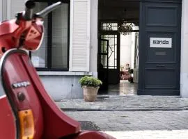 甘达客房及套房酒店
