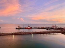 Serenity Peary - Executive 1brm at Darwin Waterfront with Sea Views，位于达尔文的低价酒店