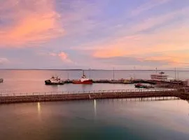 Serenity Peary - Executive 1brm at Darwin Waterfront with Sea Views