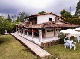 Finca Villa Isanella, Santuario, Antioquia，位于Santuario的酒店