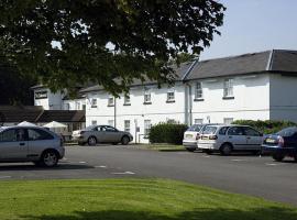 格洛斯特普瑞米尔客栈 - 特威格沃思，位于格洛斯特的酒店