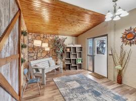 Downtown 2 story property apts，位于斯皮尔菲什的酒店