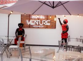Hotel Venture，位于上钦查的酒店
