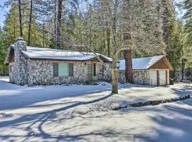 Riverfront Home near Yosemite National Park!