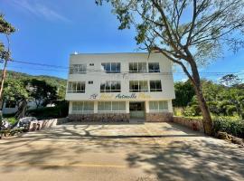 Hotel Antonella Plaza，位于Pinchote的酒店