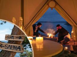 Stockholm Retreat Archipelago Glamping，位于Ingmarsö的酒店