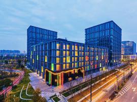 上海中建雅诗阁lyf酒店(虹桥机场国家会展中心店)，位于上海上海国家会计学院国际会议中心附近的酒店